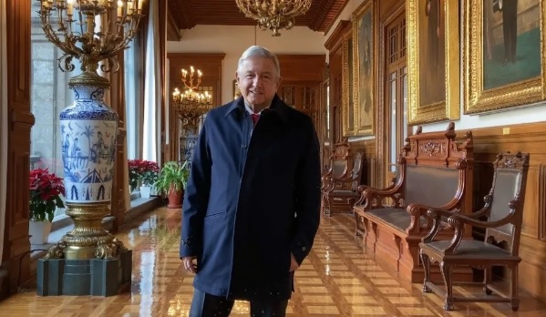 Informa López Obrador que dio positivo a Covid-19 por tercera vez