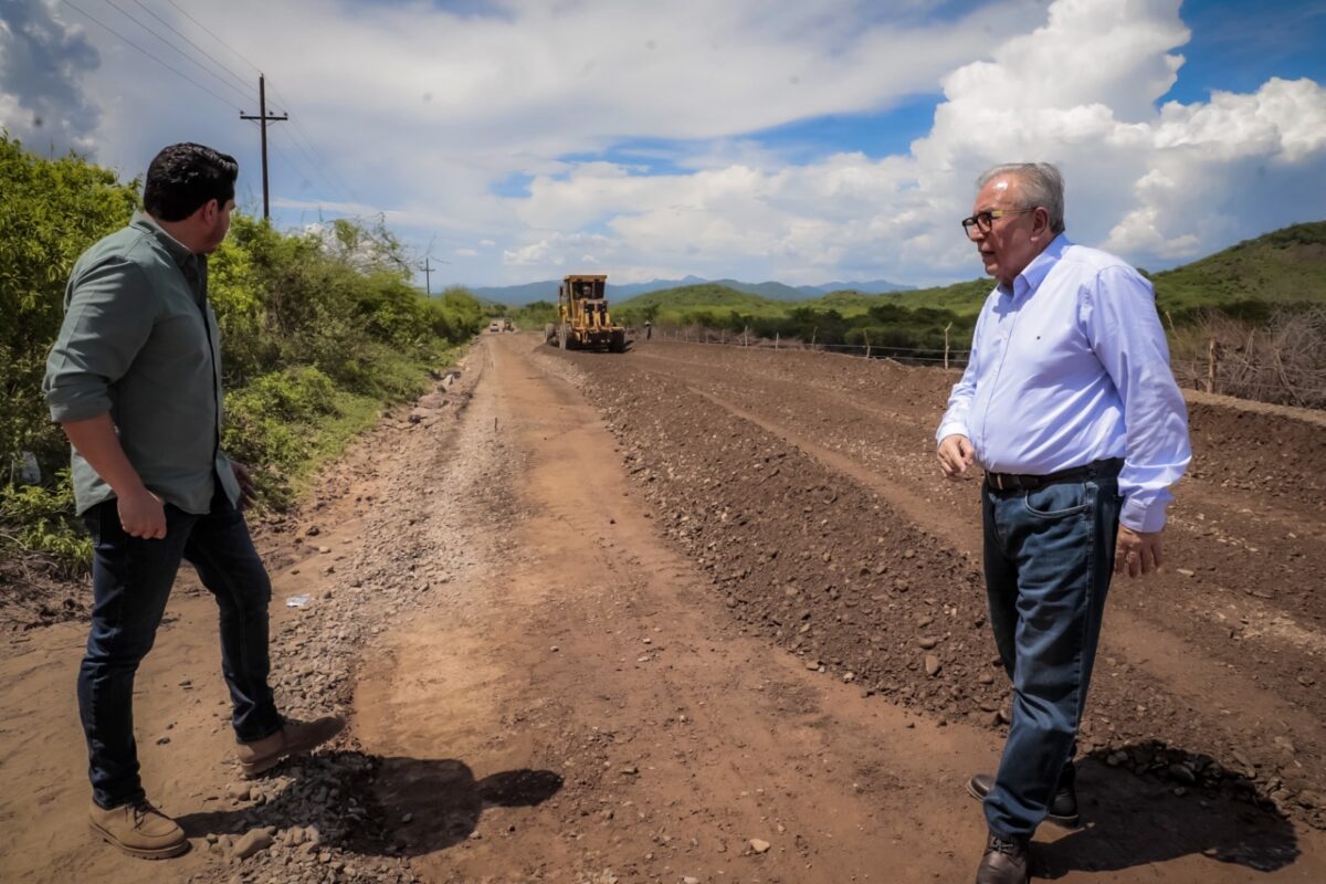 Rocha Moya supervisa obras en el municipio de Badiraguato