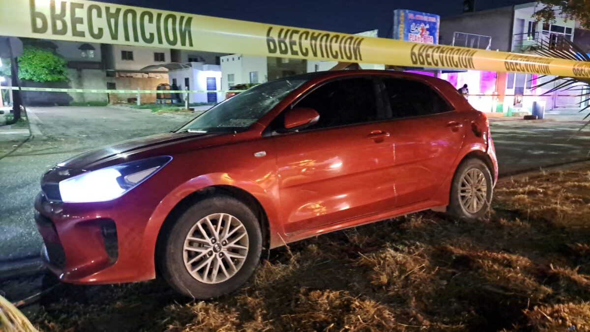 Atacan a balazos a conductor en transitado cruce vial de Terranova