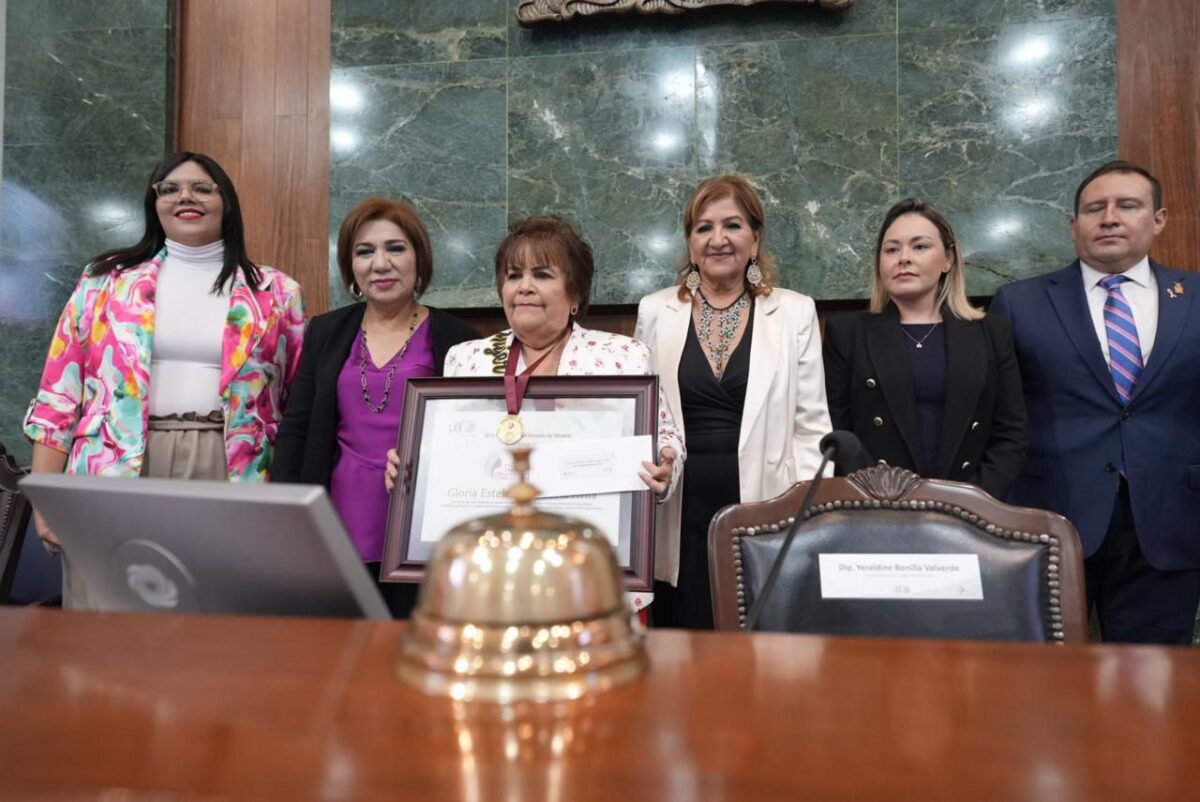 Entrega el Congreso el Premio a la Mujer Rural 2024 a Gloria Estela Valenzuela