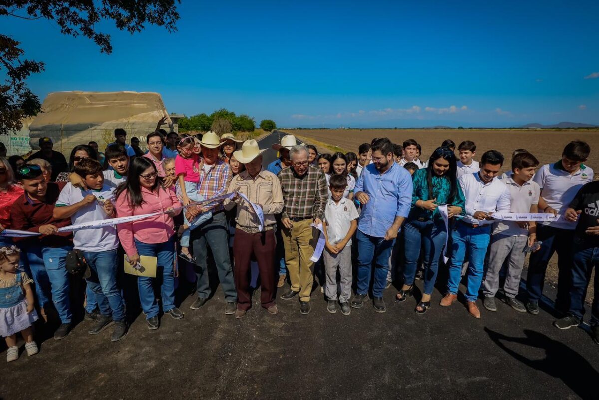 «Trabajamos por el bienestar con obras necesarias que embellezcan las comunidades»: Rocha Moya